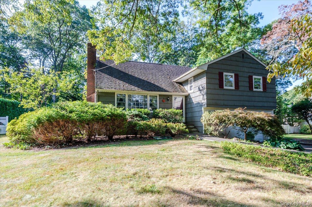 6 Wheeler Drive, Huntington Station, NY 11746