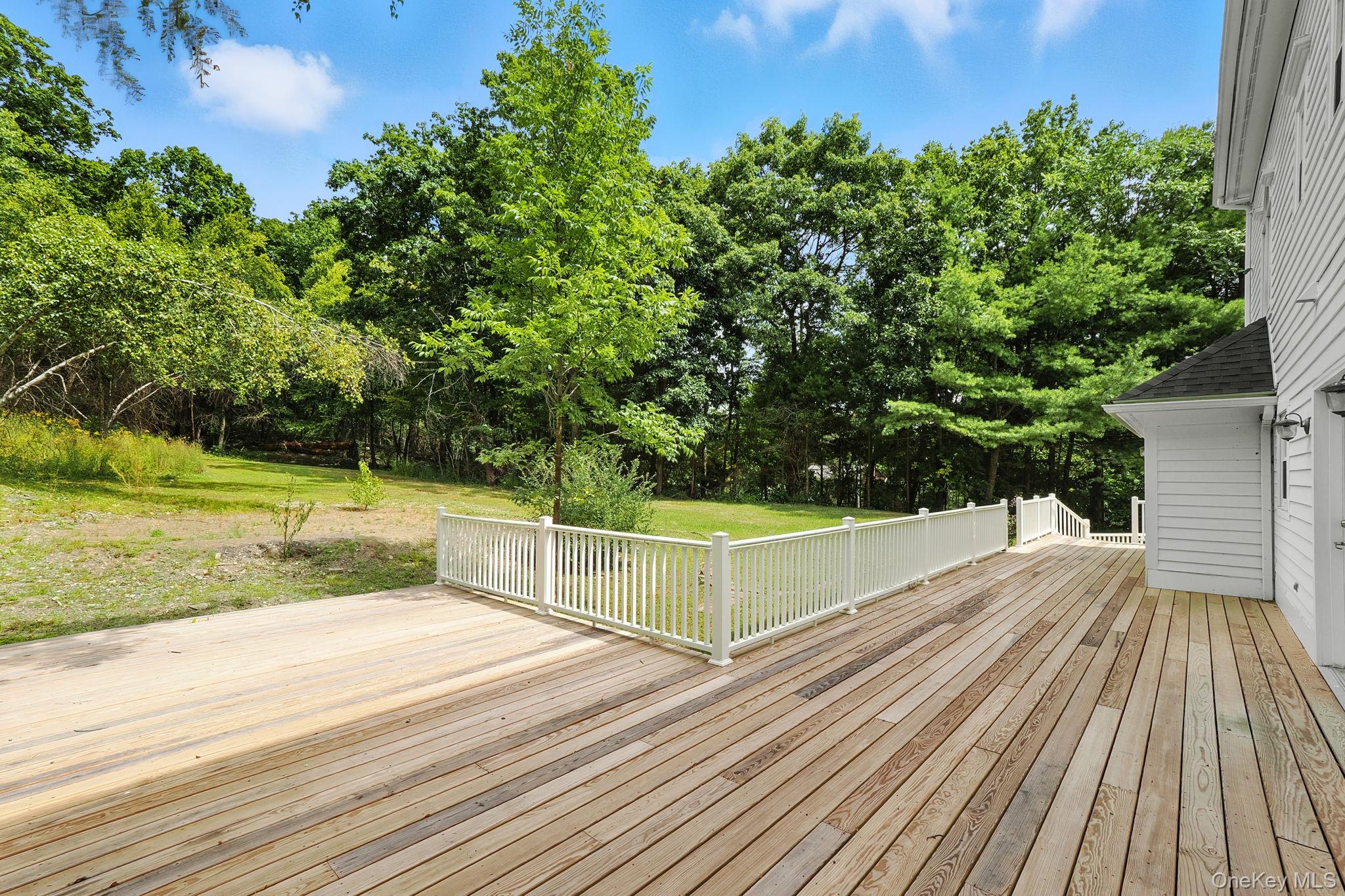 19 Friendship Lane, Red Hook, NY 12571