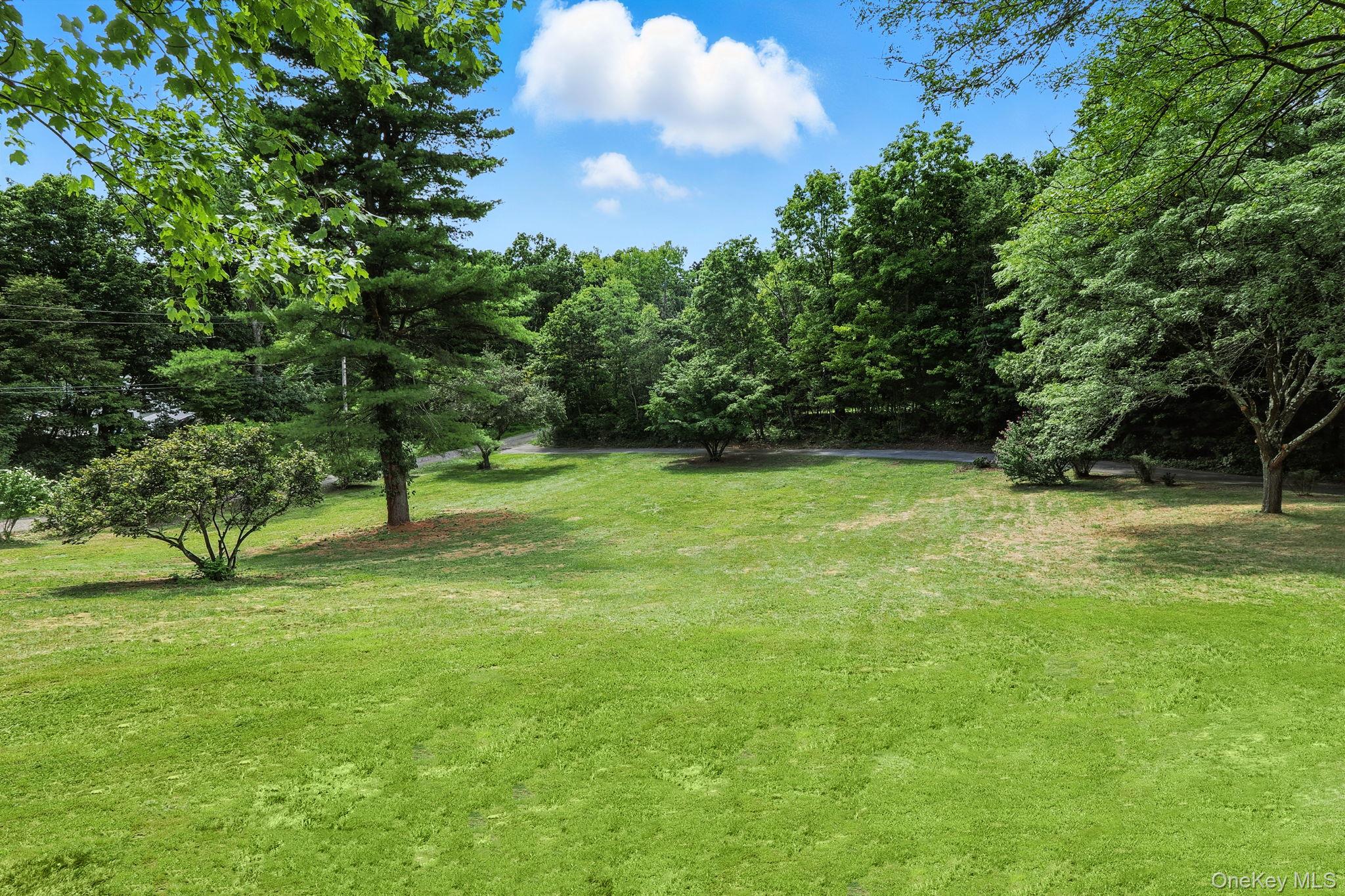 19 Friendship Lane, Red Hook, NY 12571