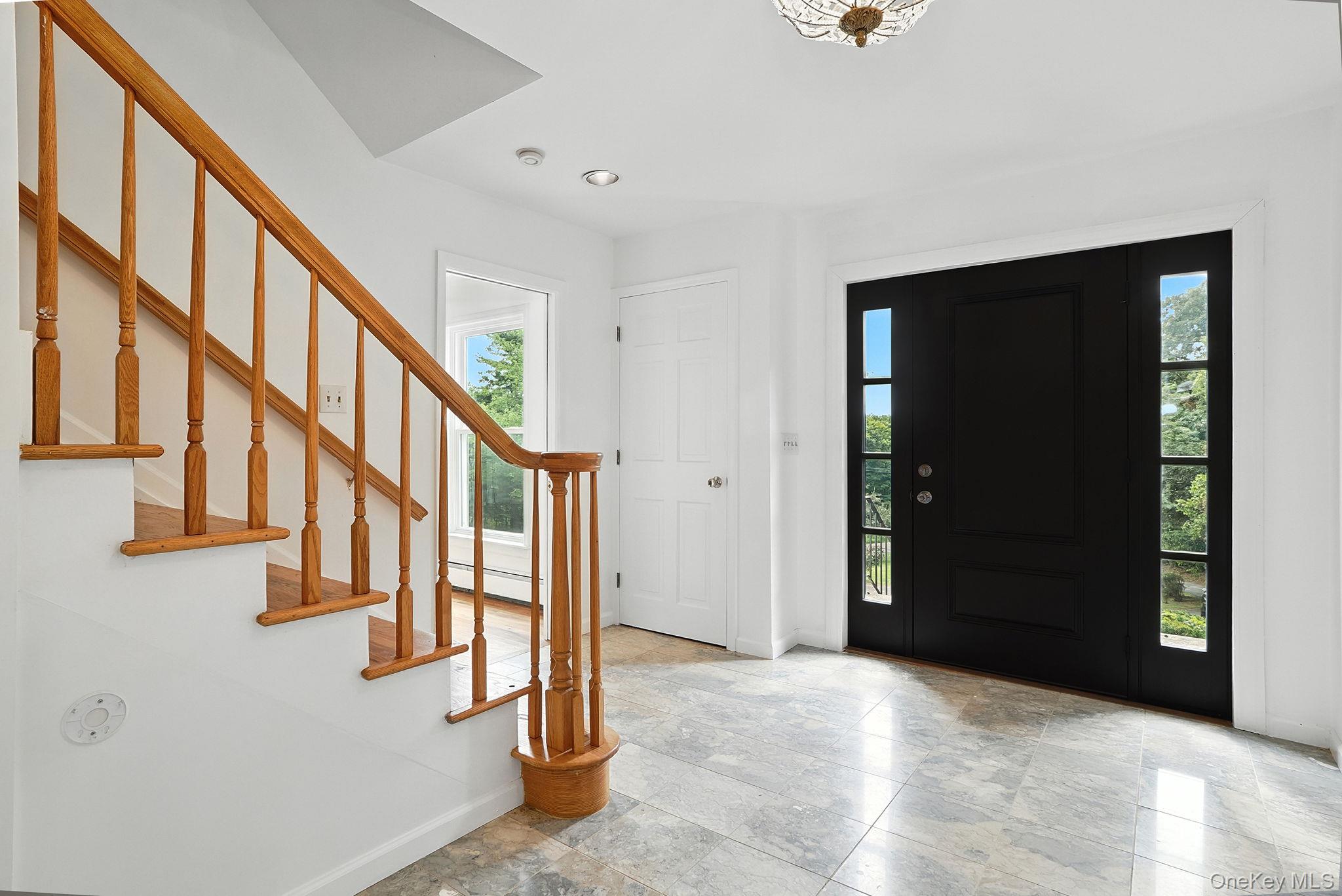 19 Friendship Lane, Red Hook, NY 12571