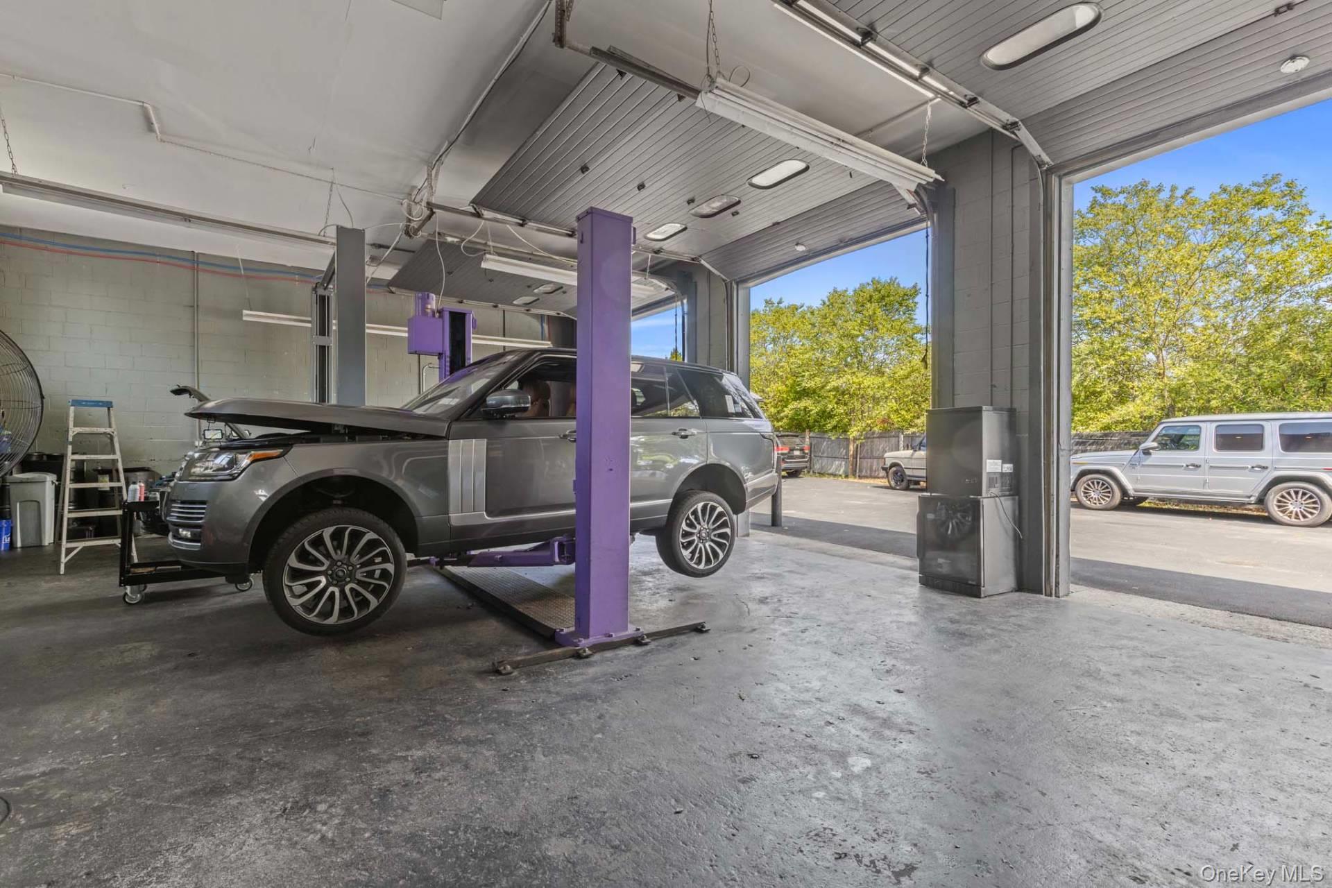 715 County Road 39, Southampton, NY 11968