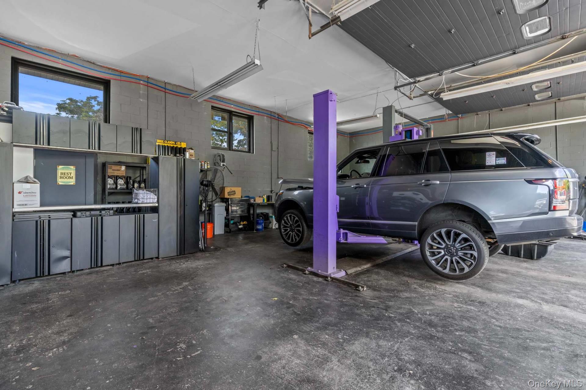 715 County Road 39, Southampton, NY 11968