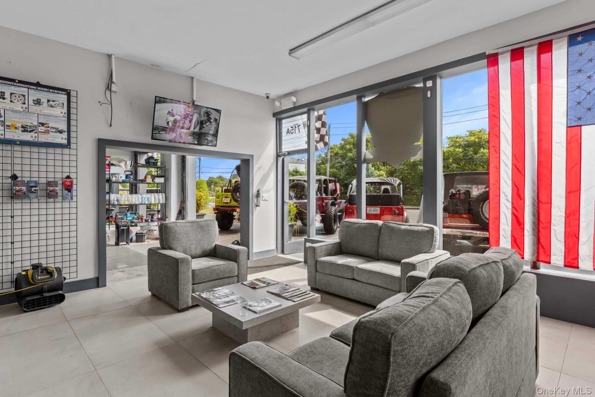 715 County Road 39, Southampton, NY 11968