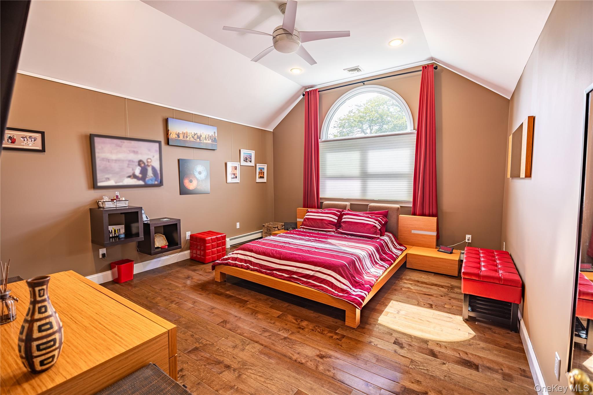 26 Kearney Avenue, Bethpage, NY 11714