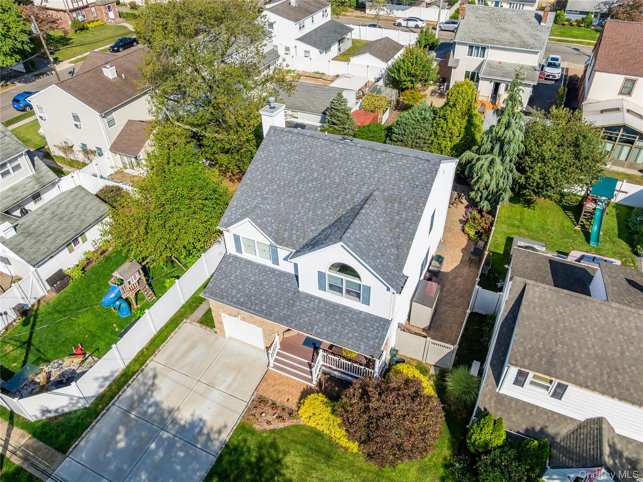 26 Kearney Avenue, Bethpage, NY 11714