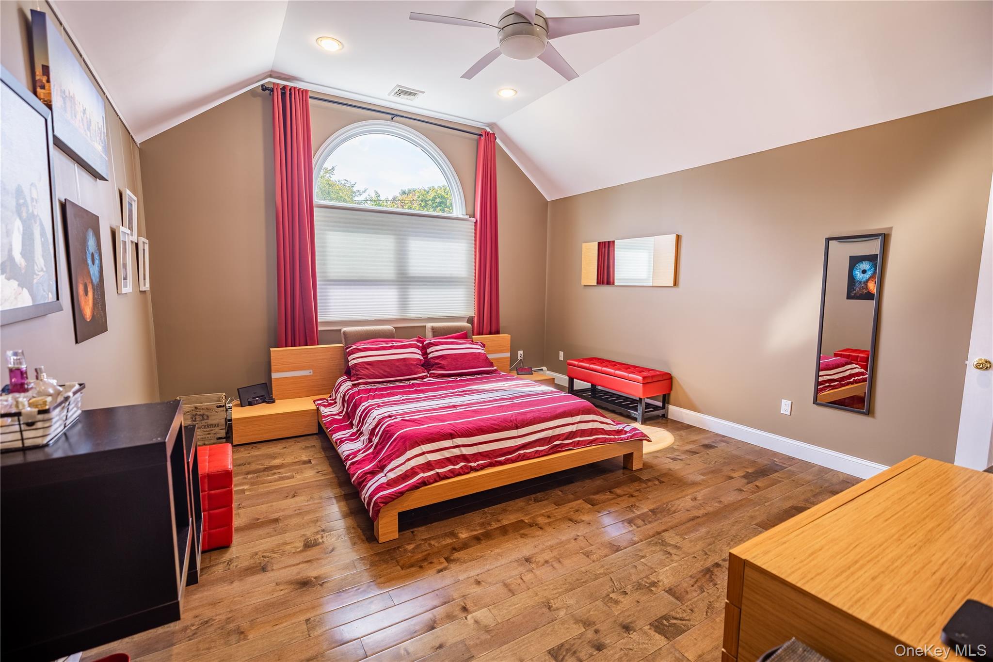 26 Kearney Avenue, Bethpage, NY 11714