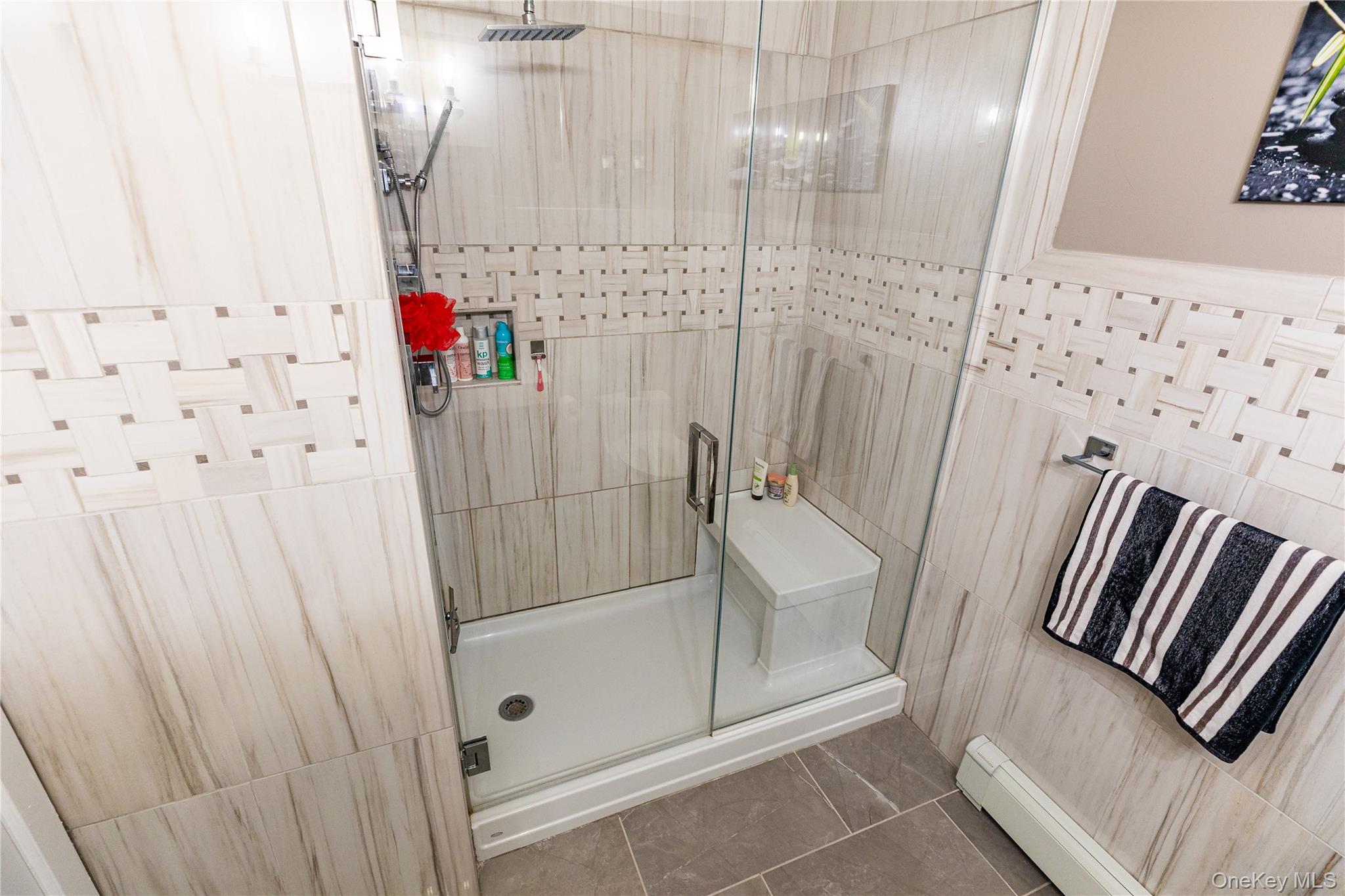 26 Kearney Avenue, Bethpage, NY 11714