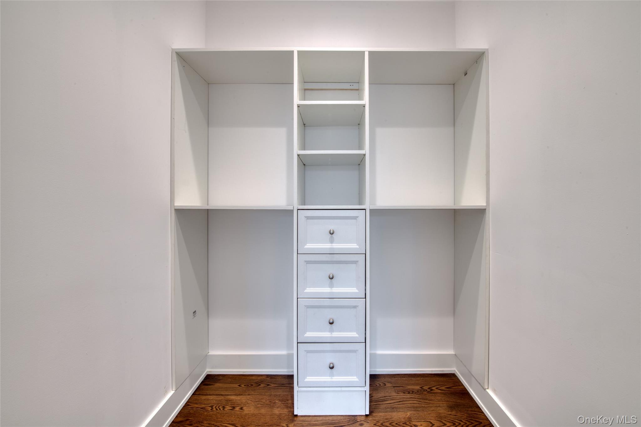 435 Maple Lane, Greenport, NY 11944