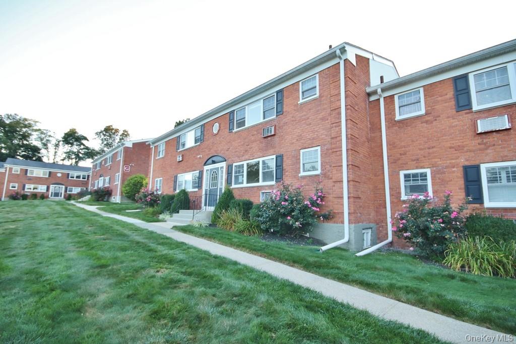 1879 Crompond Road # F-15, Peekskill, NY 10566