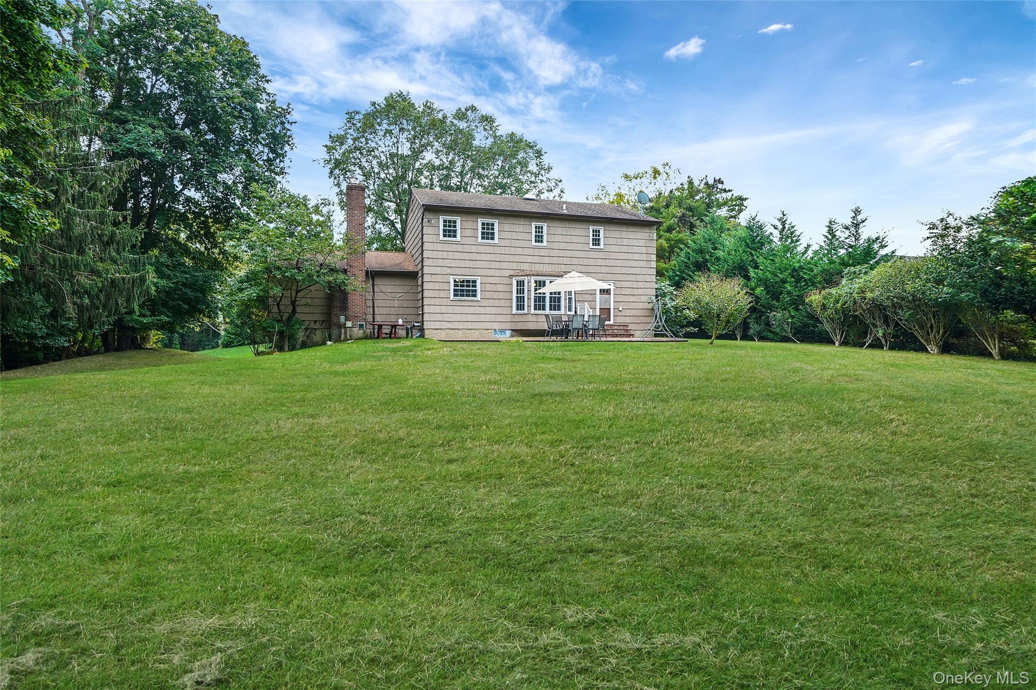 2 Pebble Hill Drive, Fort Salonga, NY 11768