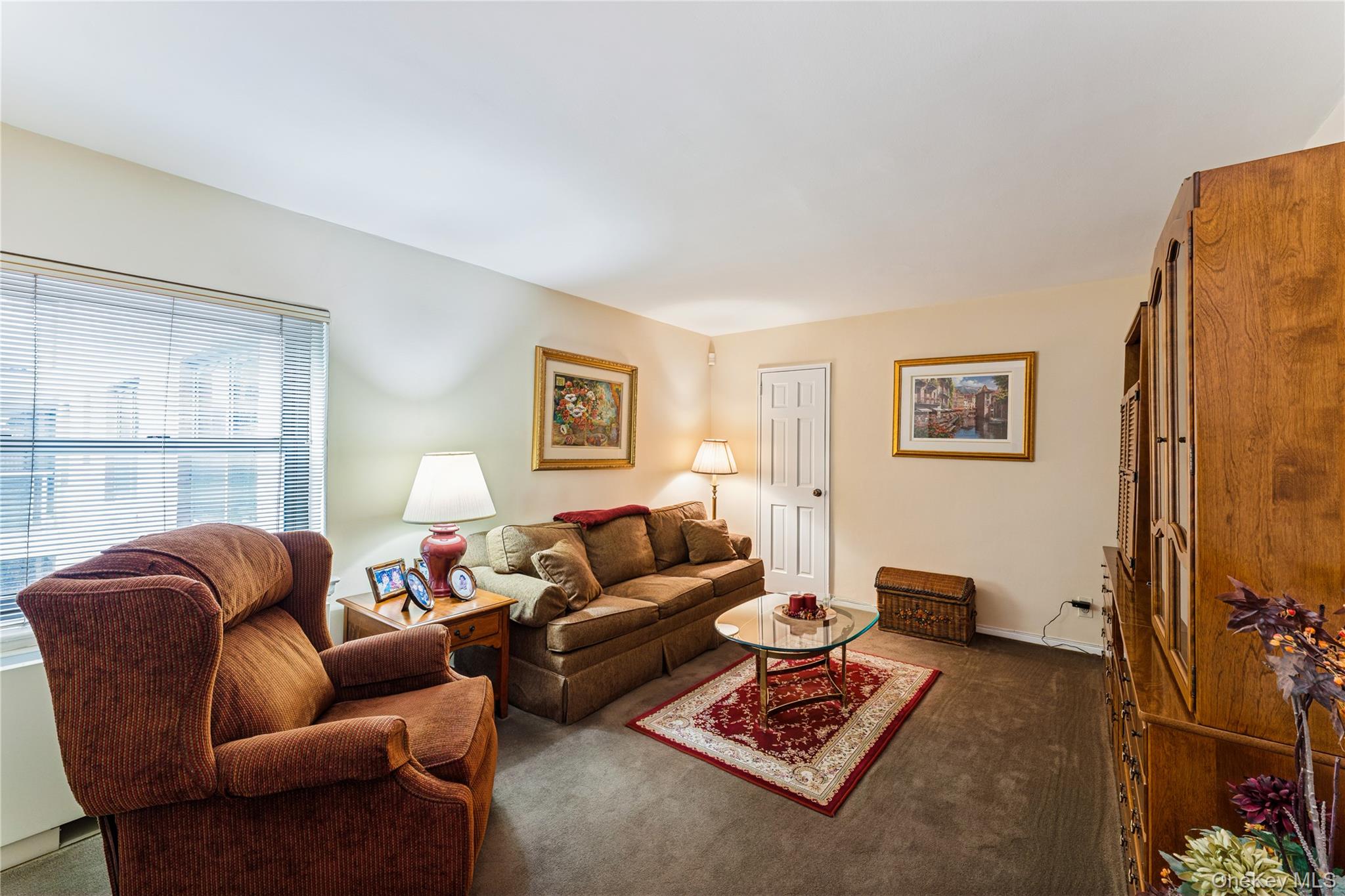 20 Canterbury Road # 2F, Great Neck, NY 11021