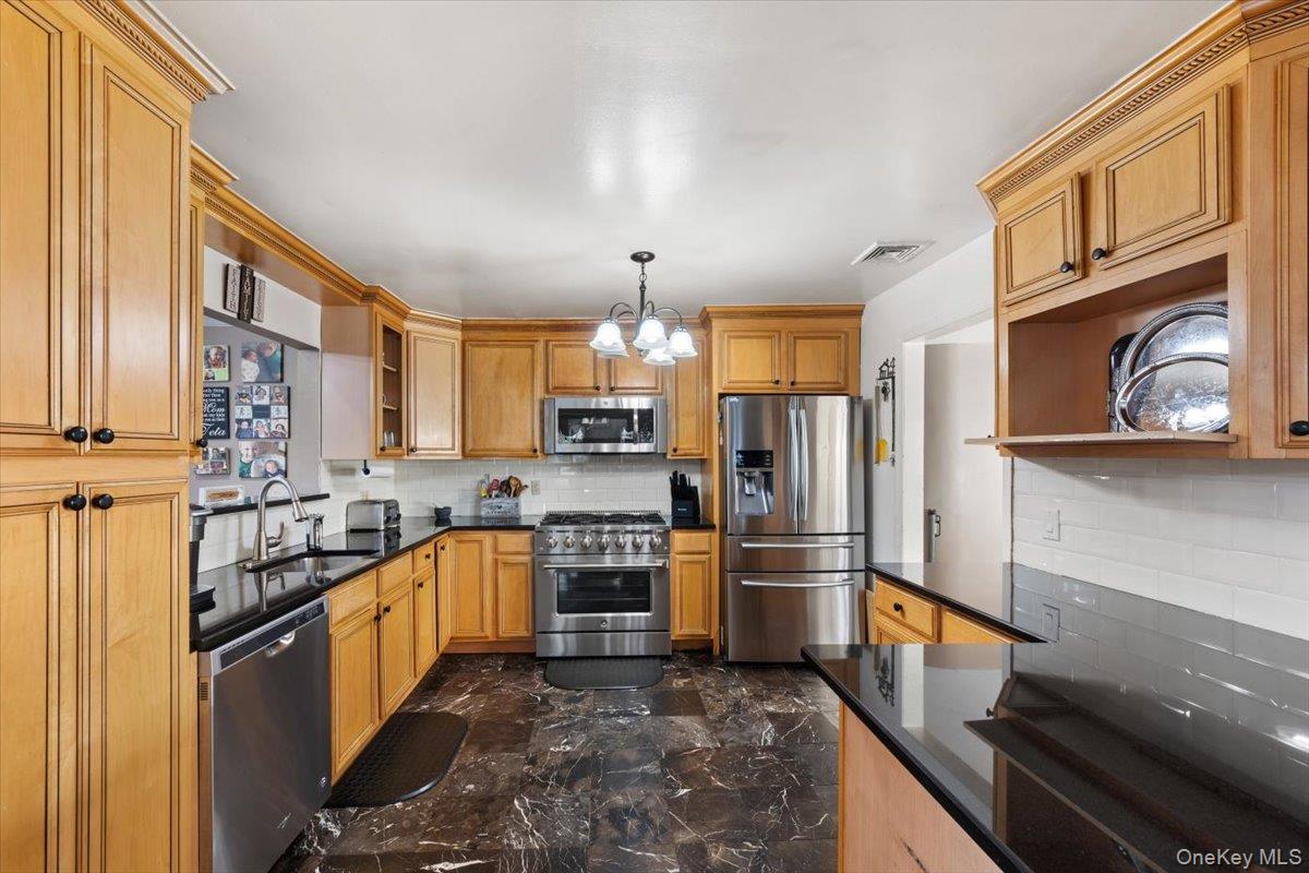 3484 Curry Street, Yorktown Heights, NY 10598