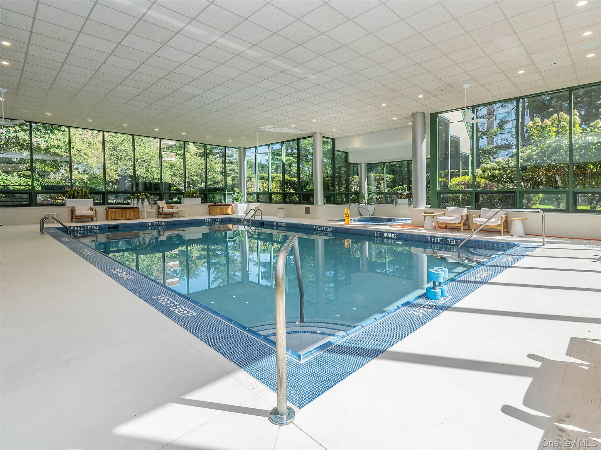 100 Hilton Avenue # 607E, Garden City, NY 11530