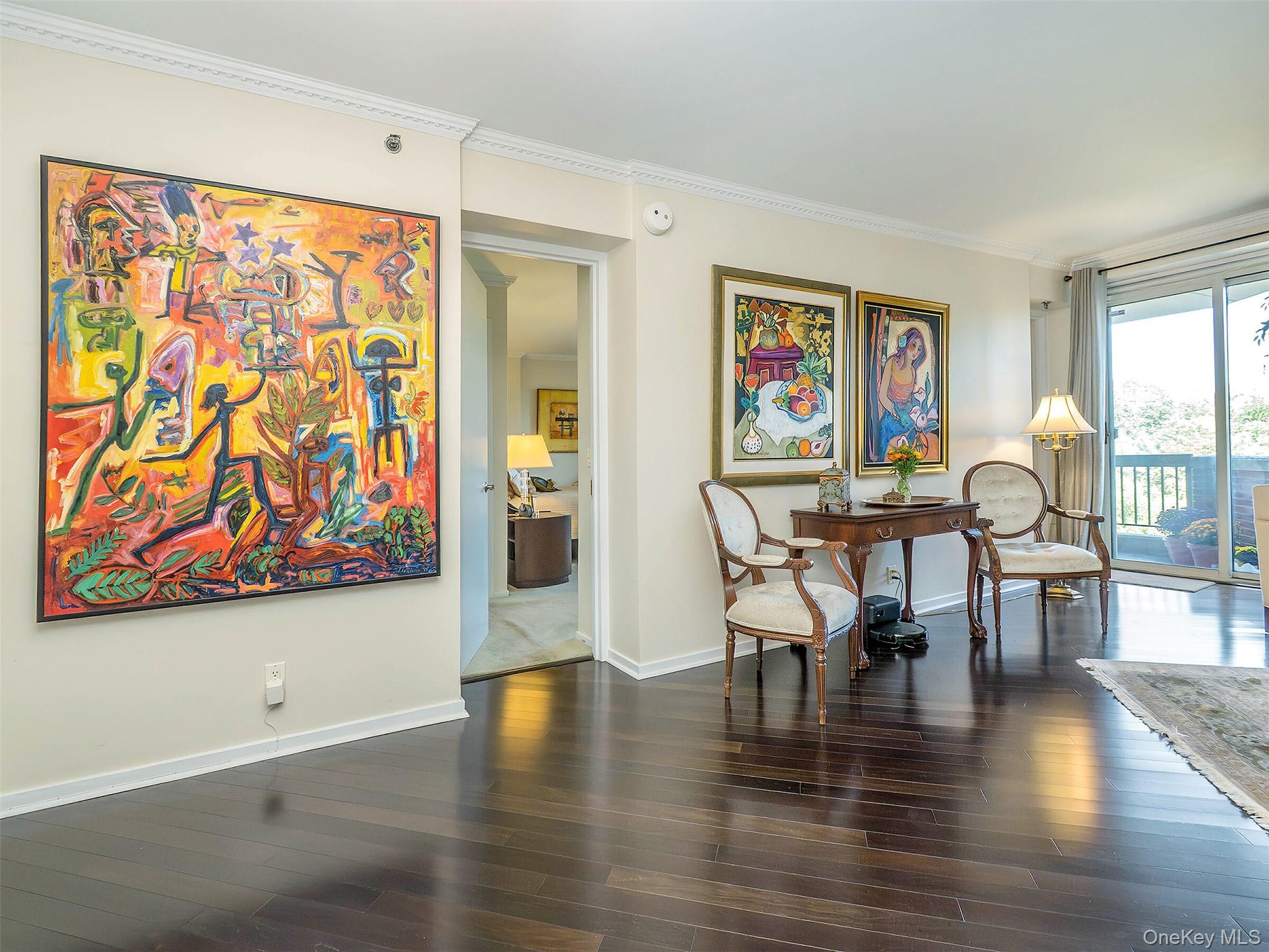 100 Hilton Avenue # 607E, Garden City, NY 11530