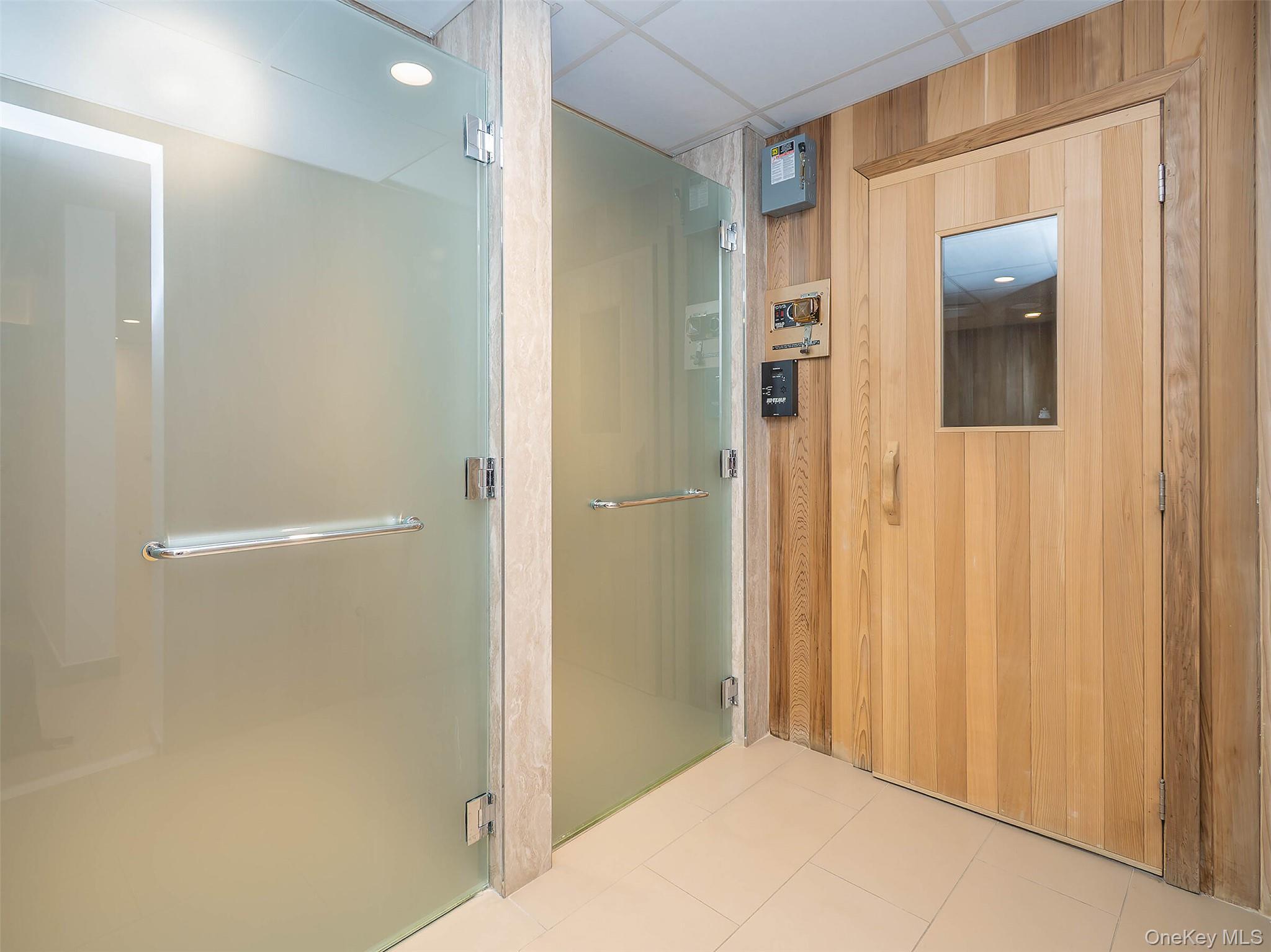 100 Hilton Avenue # 607E, Garden City, NY 11530