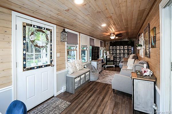 97 Indian Head Road, Kings Park, NY 11754