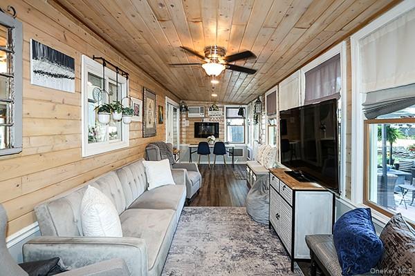 97 Indian Head Road, Kings Park, NY 11754