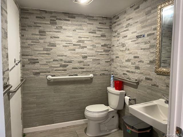 182-34 Hillside Avenue, Jamaica, NY 11432