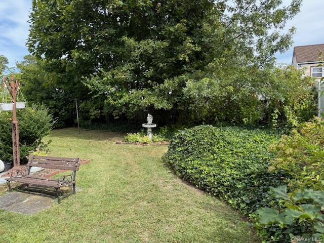 145 W 18th Street, Deer Park, NY 11729