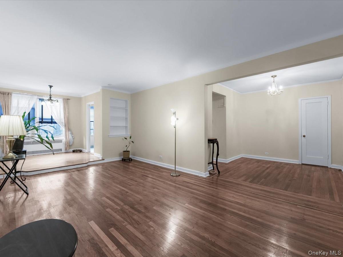 11034 73rd Road # 4F, Forest Hills, NY 11375