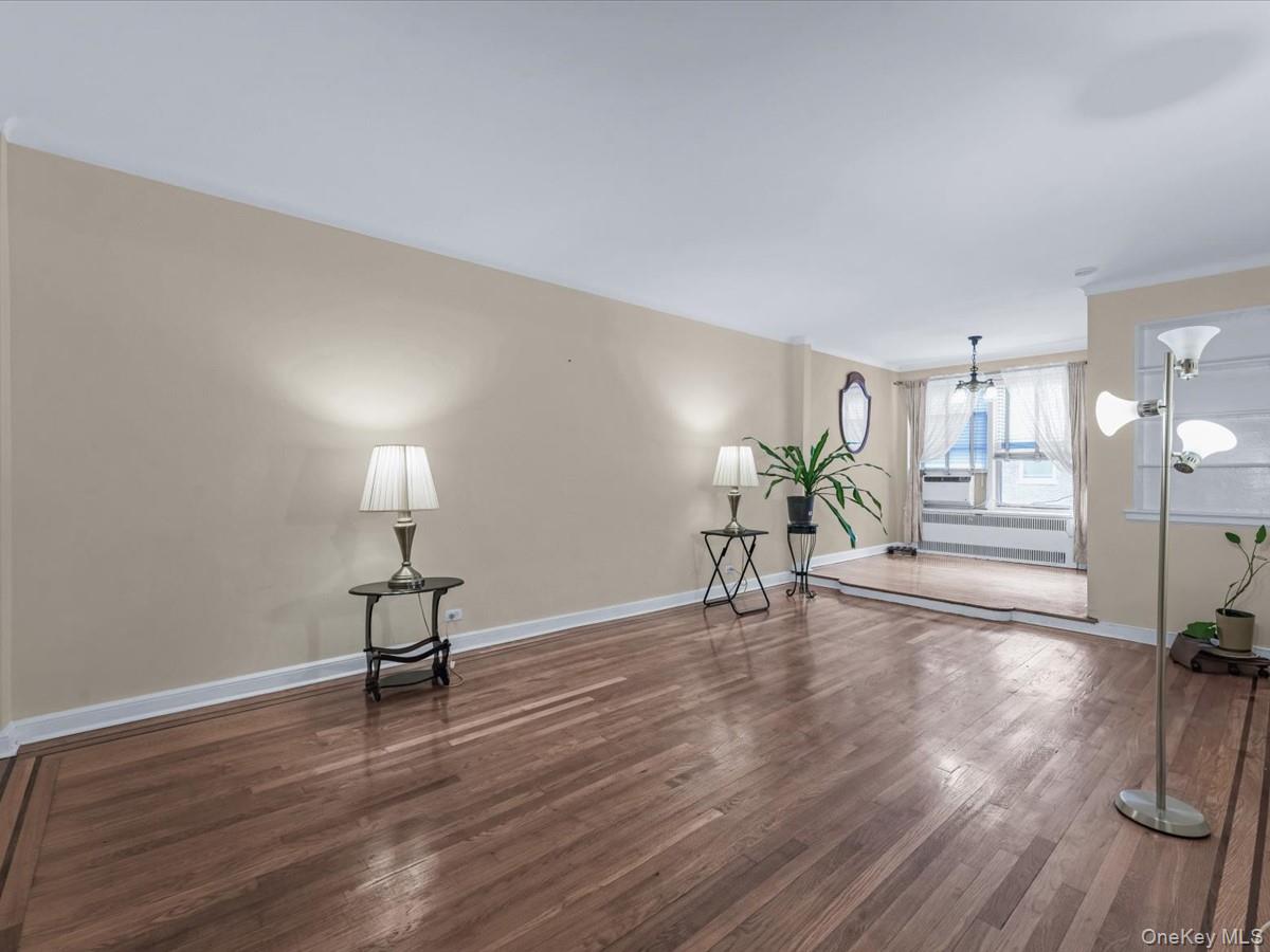 11034 73rd Road # 4F, Forest Hills, NY 11375