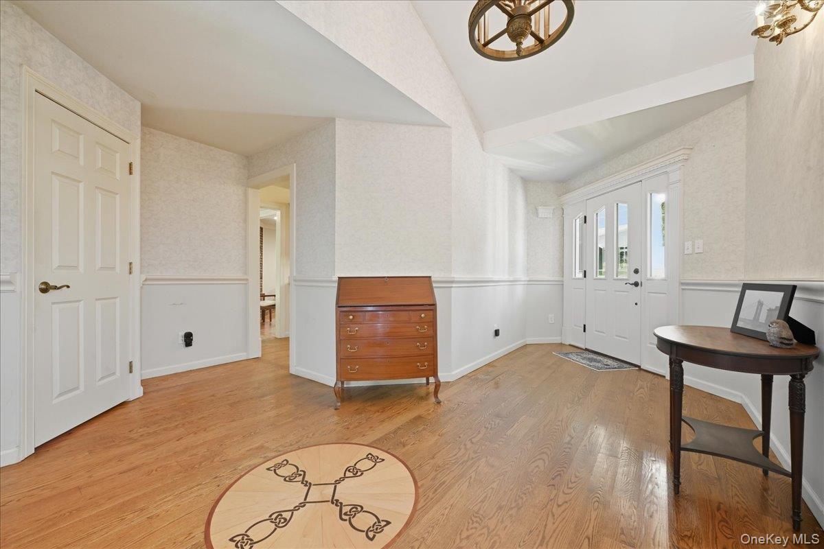 15 Centerport Road, Greenlawn, NY 11740