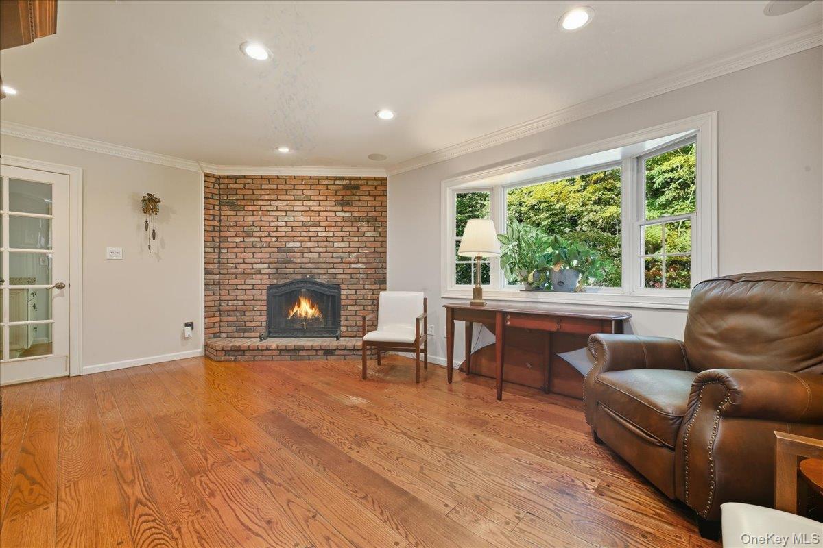 15 Centerport Road, Greenlawn, NY 11740