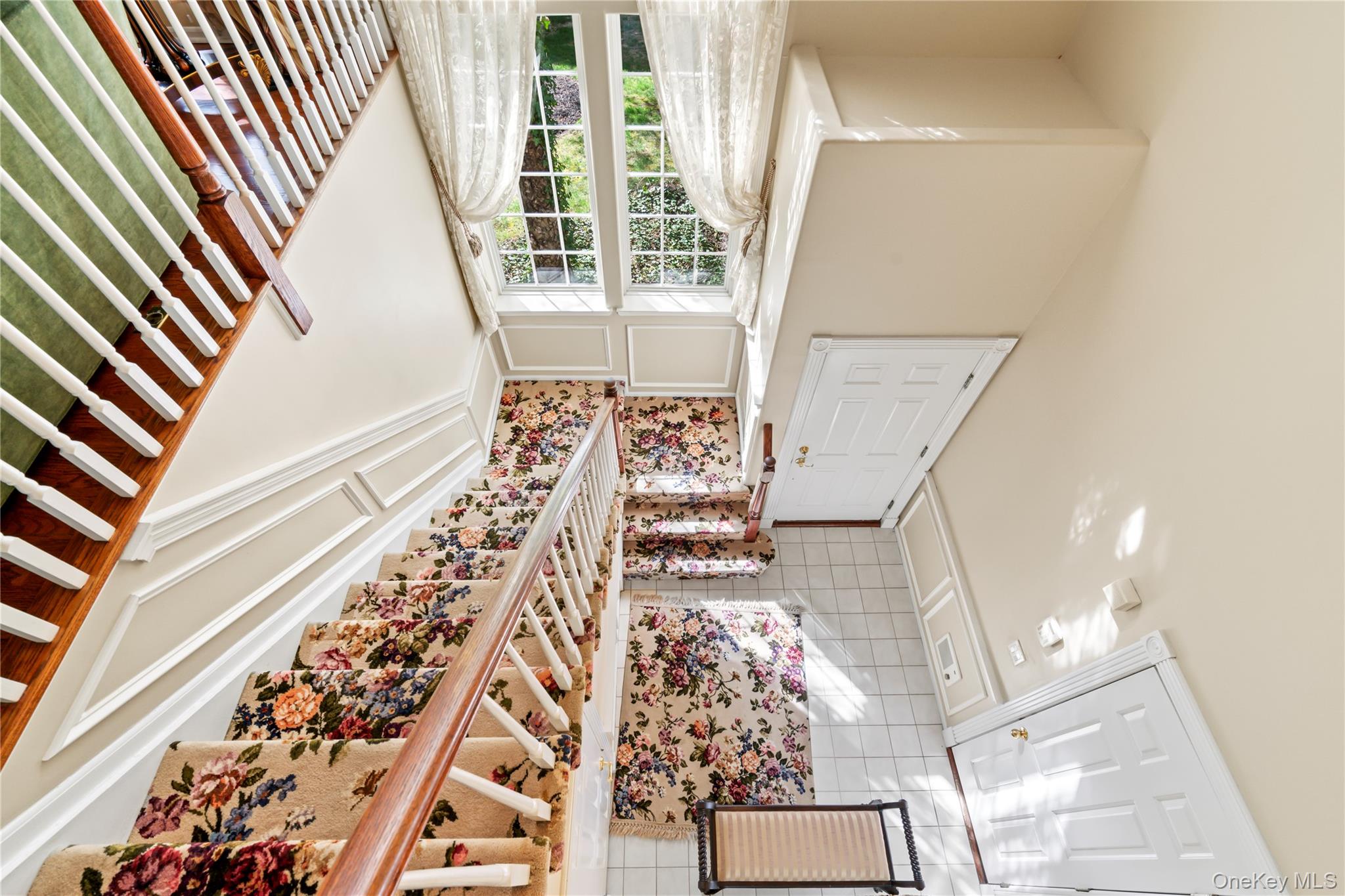 30 Sagamore Drive, Plainview, NY 11803