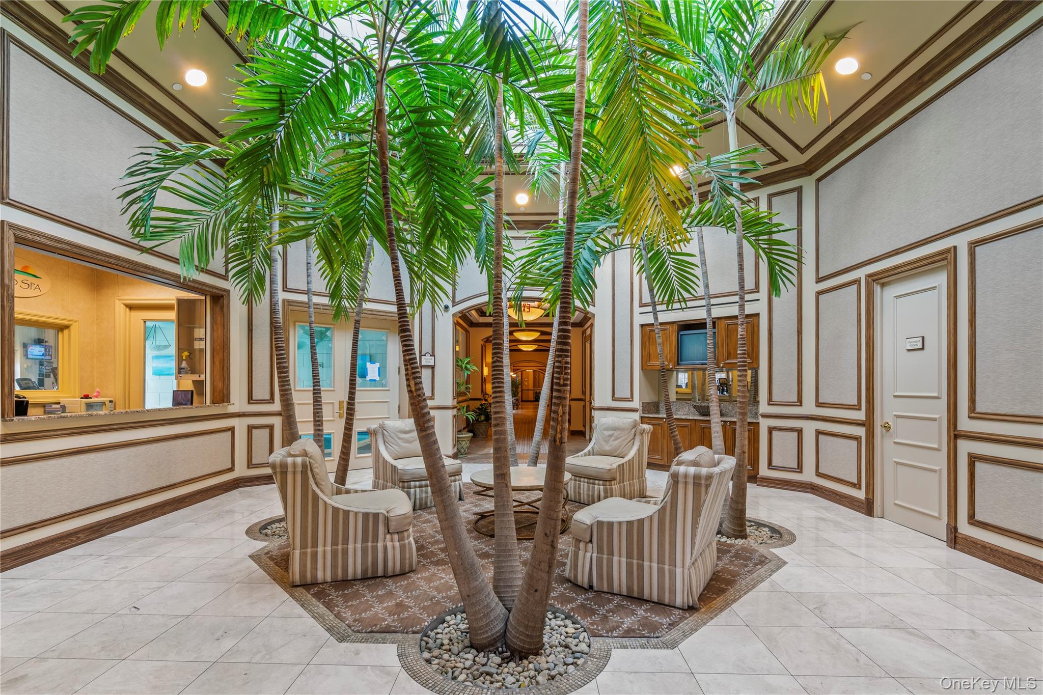 30 Sagamore Drive, Plainview, NY 11803