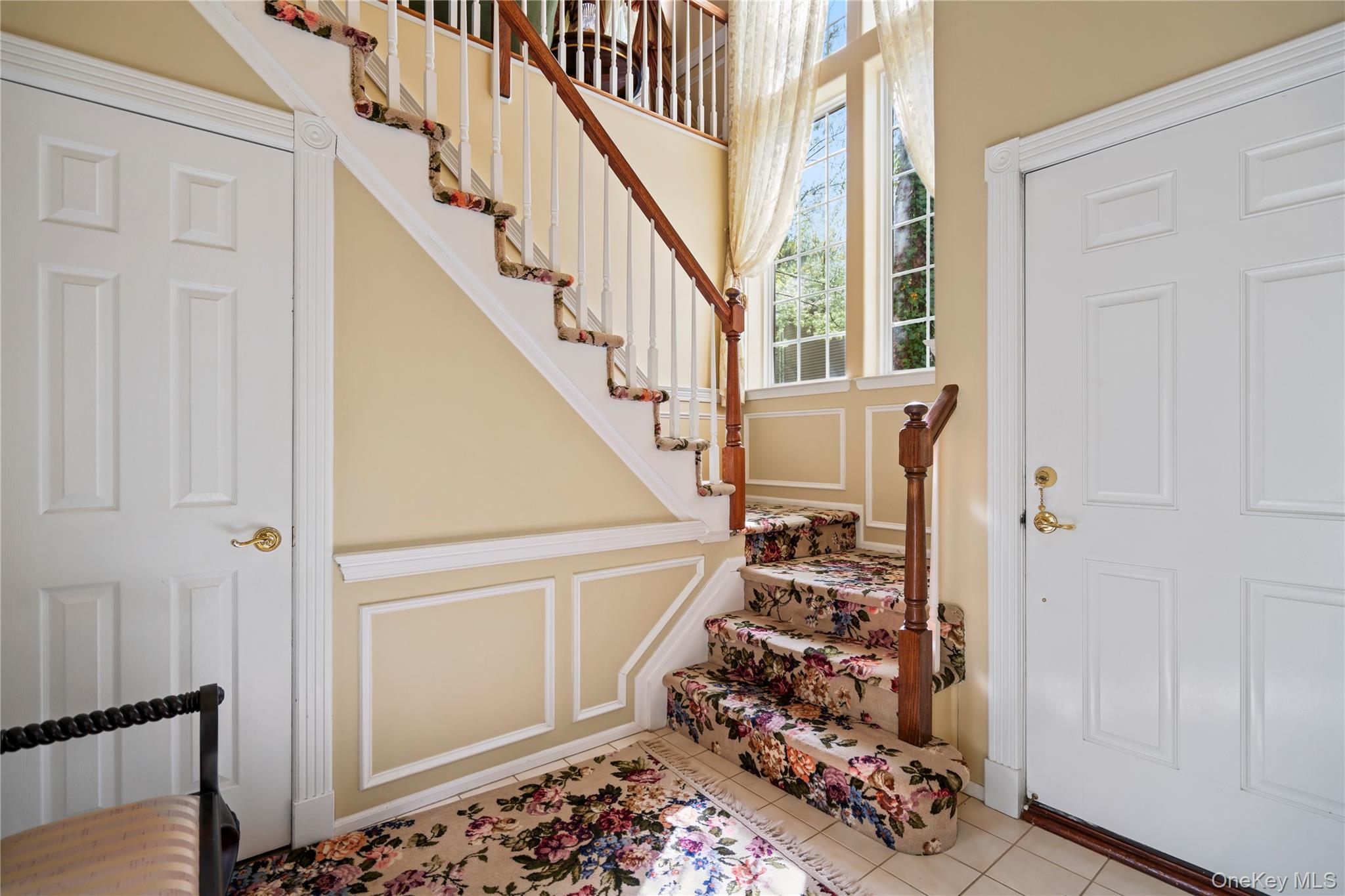 30 Sagamore Drive, Plainview, NY 11803