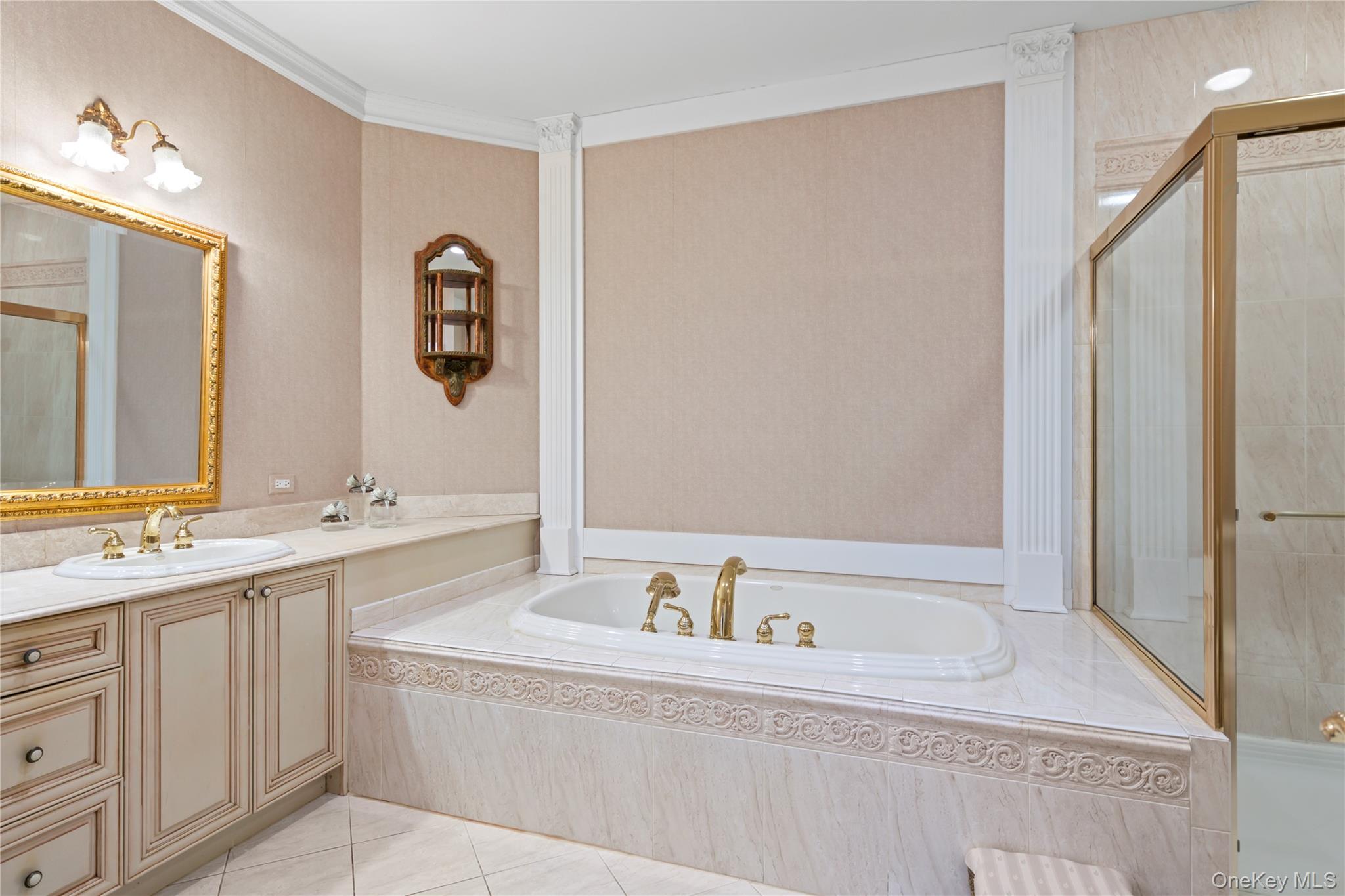 30 Sagamore Drive, Plainview, NY 11803