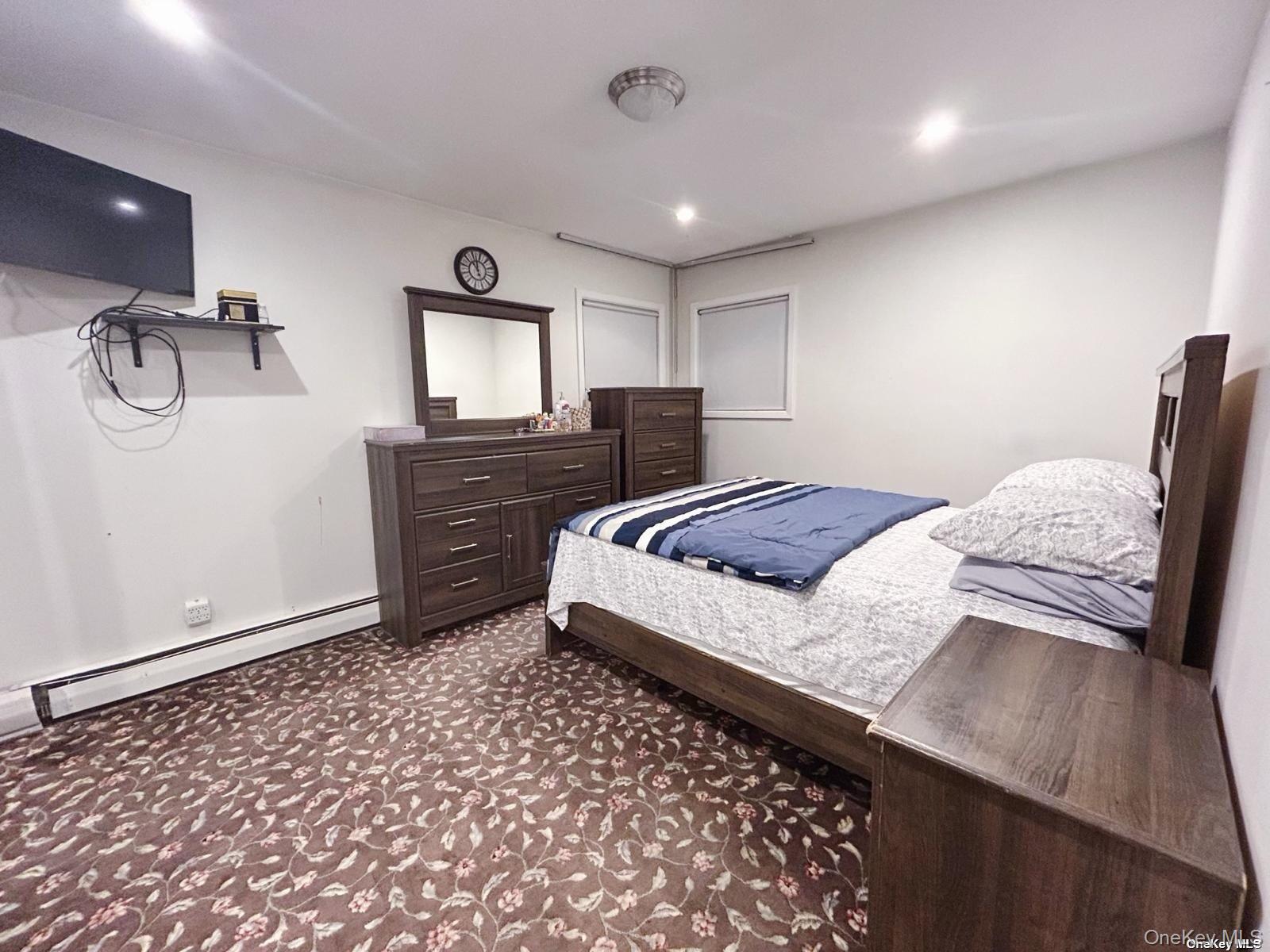 12 Deamer Court, Huntington Station, NY 11746