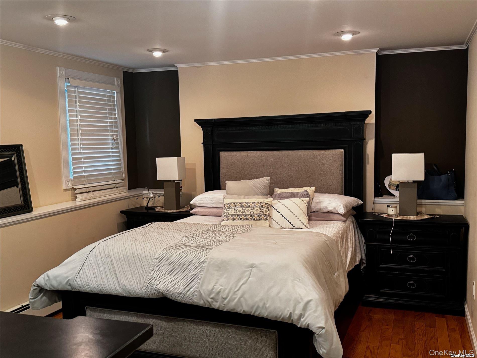 12 Deamer Court, Huntington Station, NY 11746