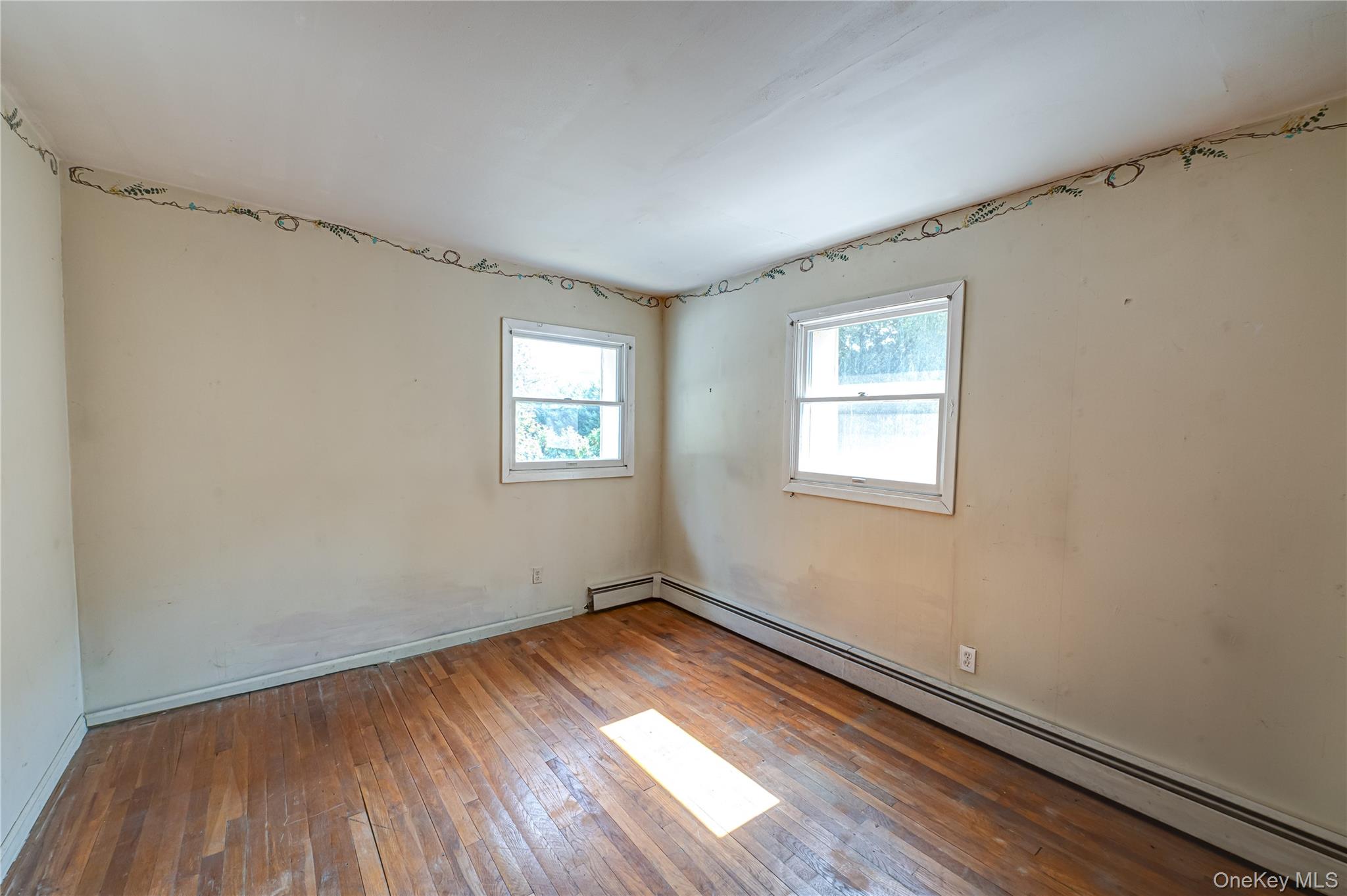 80 Oak Road, Bayport, NY 11705