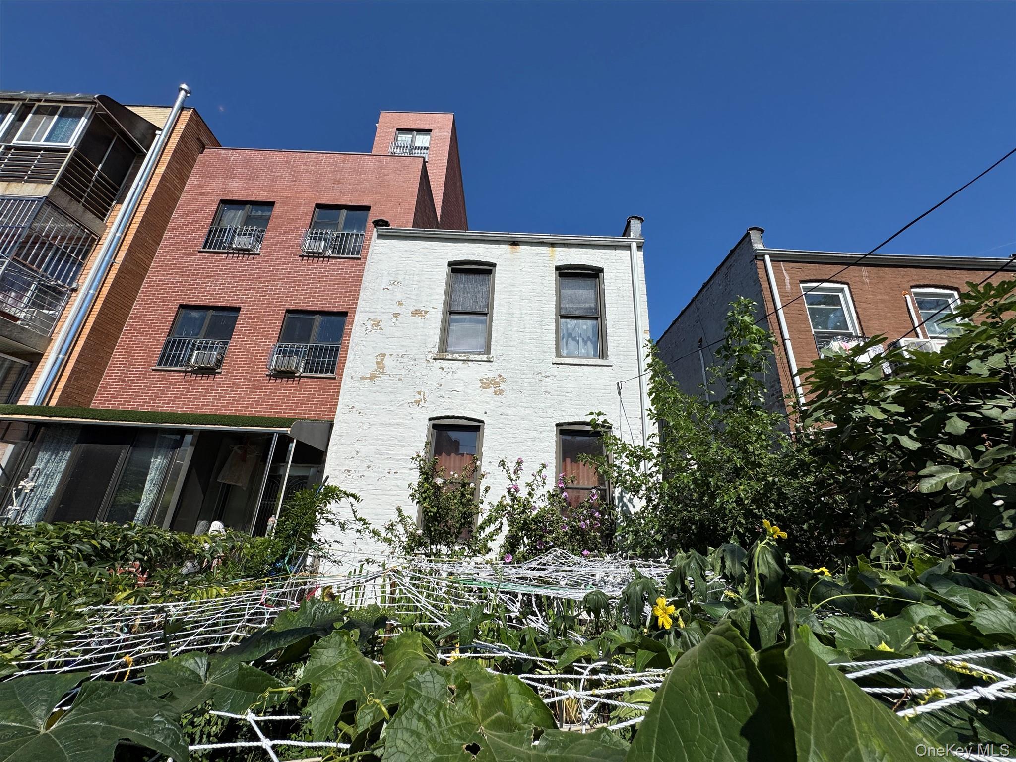 828 49th Street, Brooklyn, NY 11220