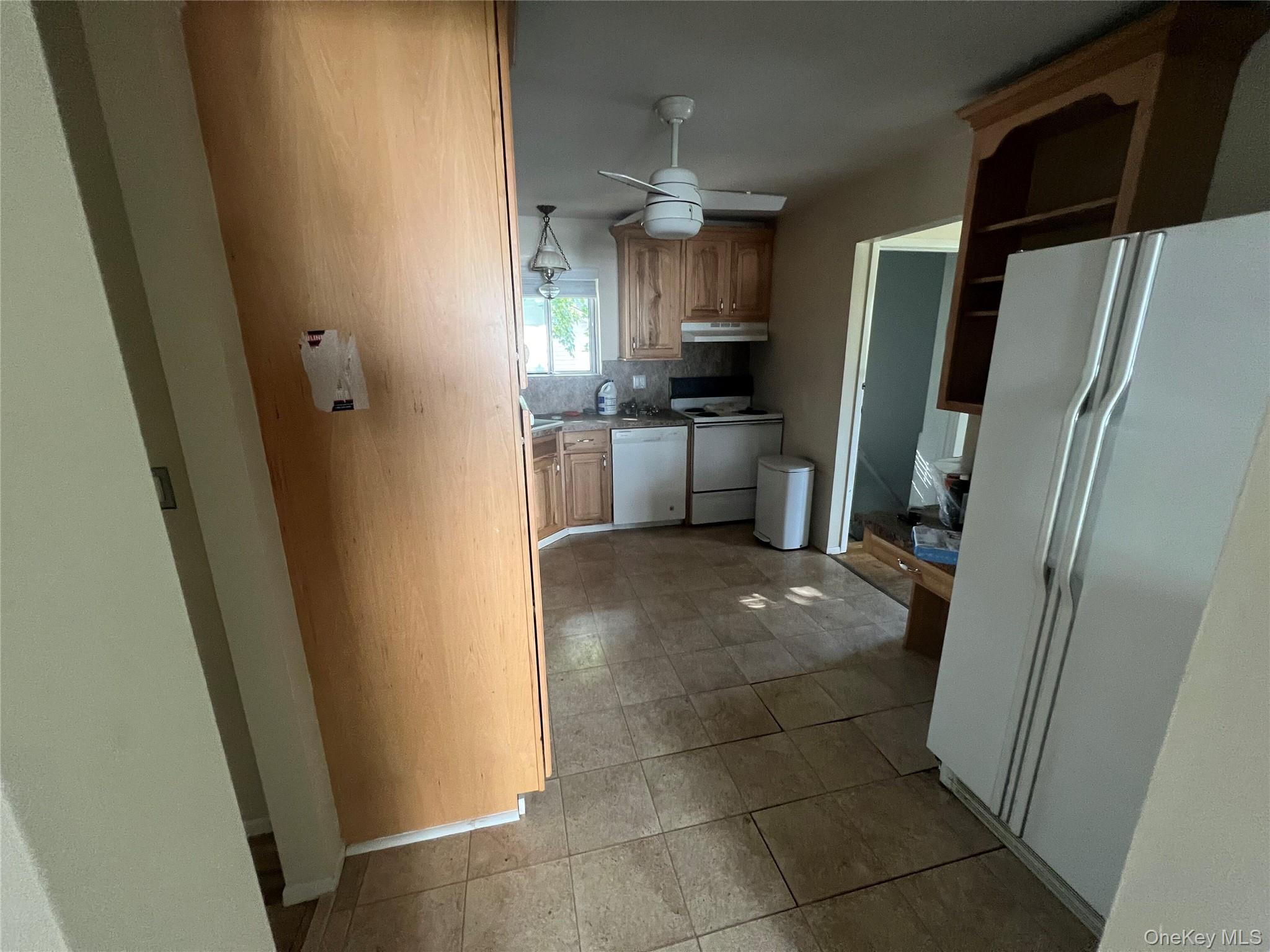 10 Cedarhurst Avenue, Selden, NY 11784