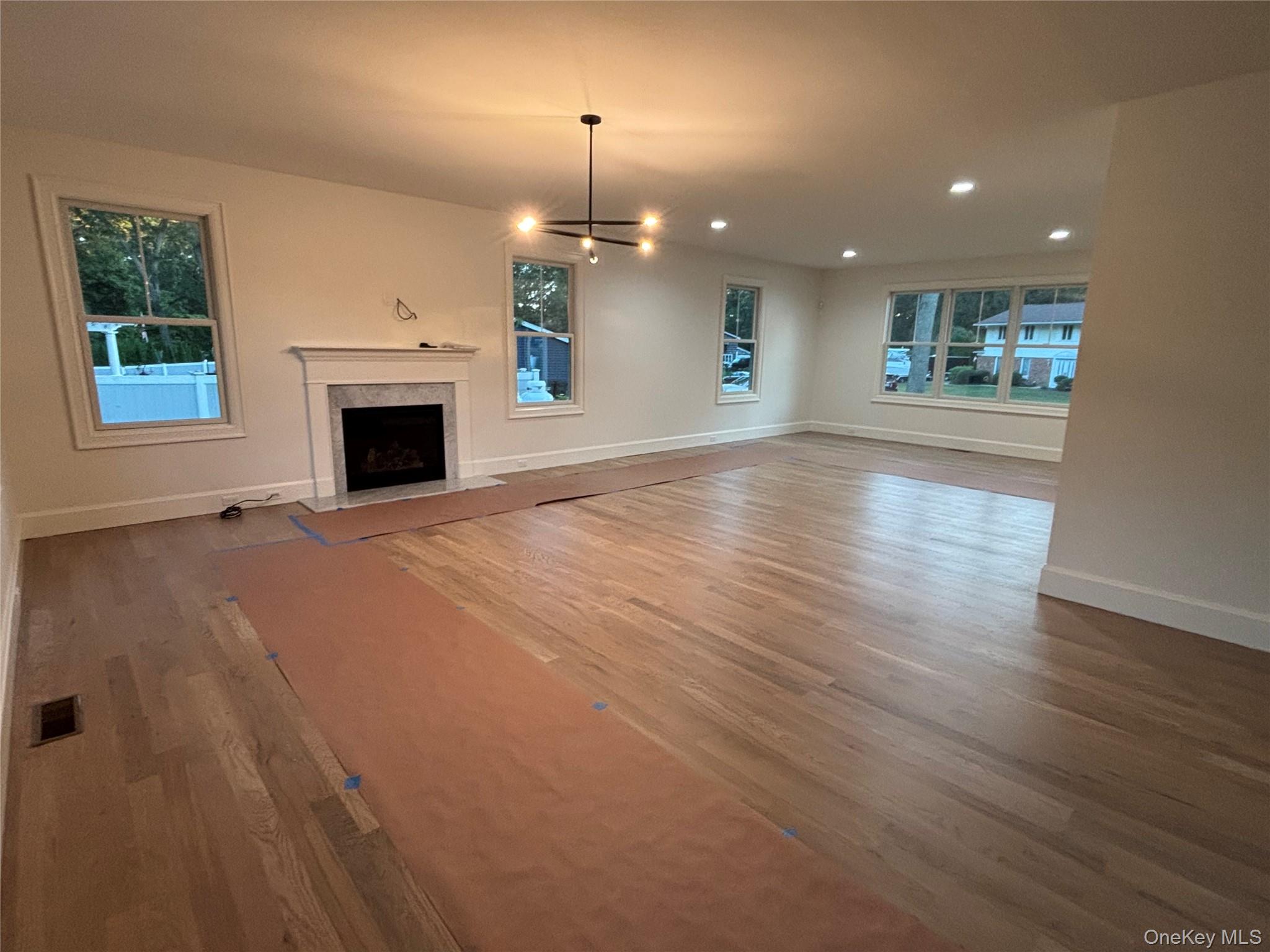 165 Main Avenue, Lake Grove, NY 11755