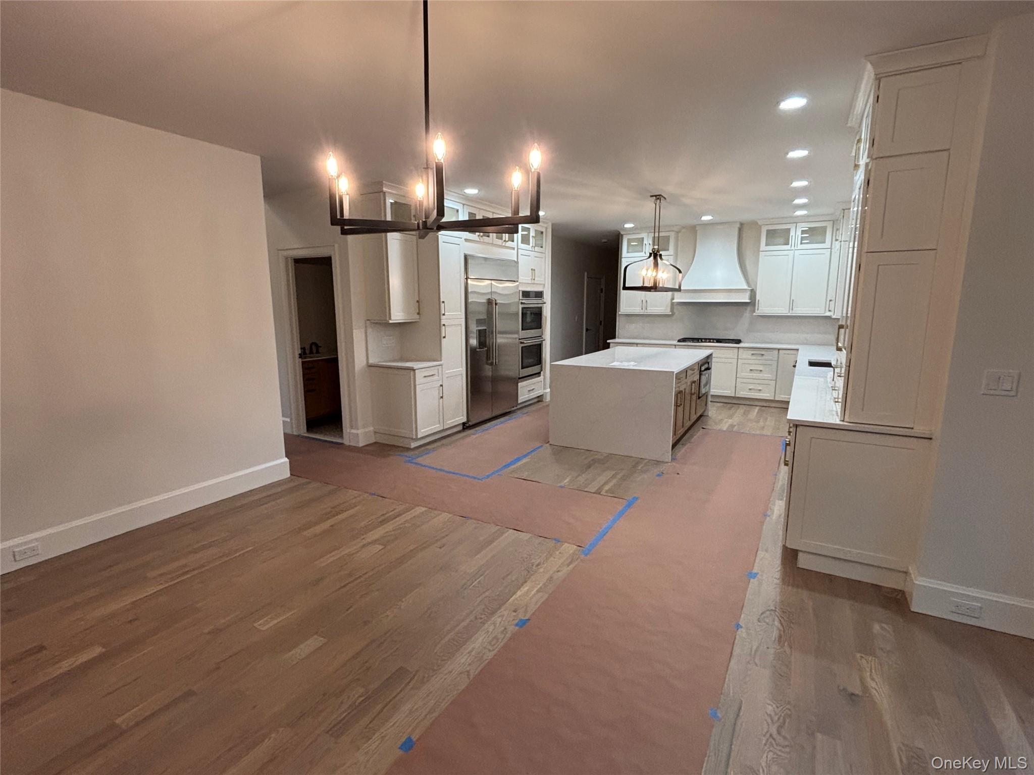 165 Main Avenue, Lake Grove, NY 11755