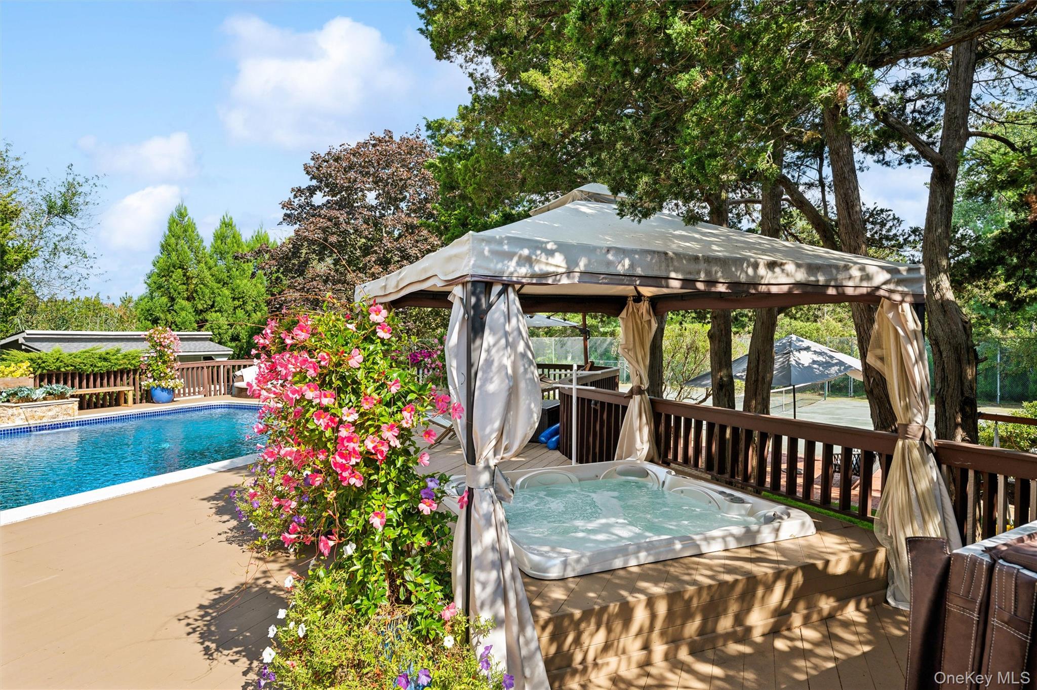 Westhampton Beach, NY 11978