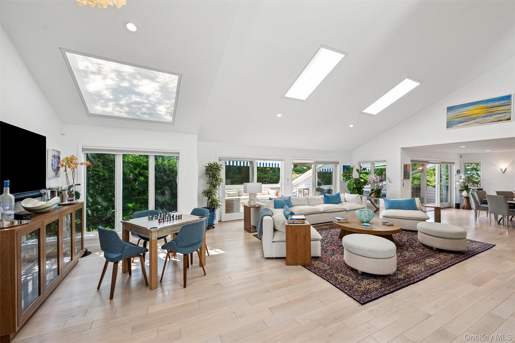 Westhampton Beach, NY 11978