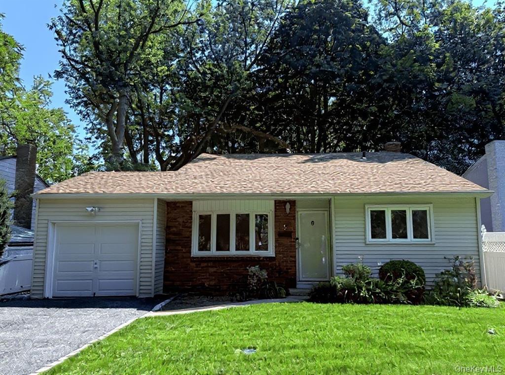 5-A second, Great Neck, NY 11021