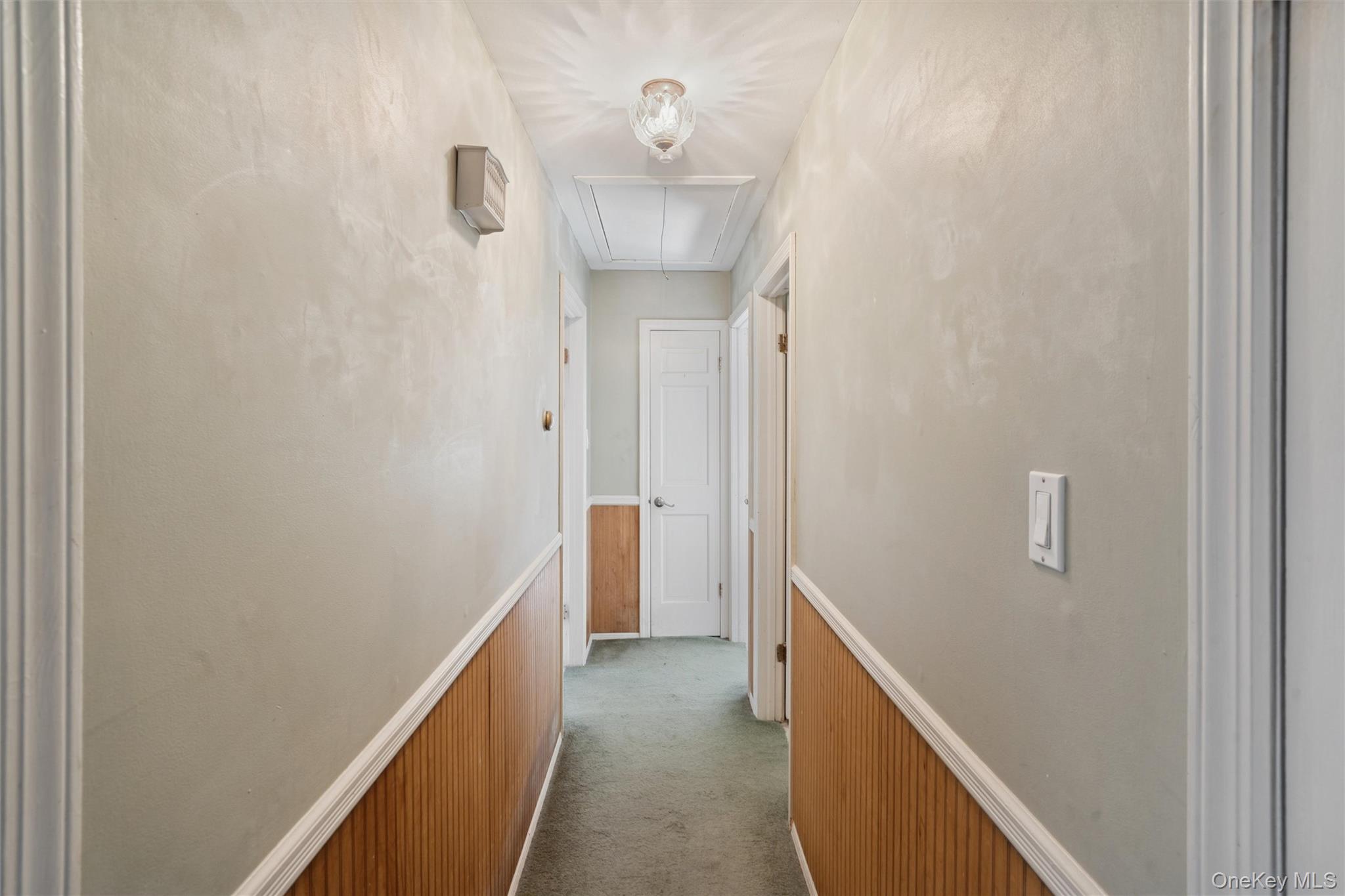 9 Monte Lane, Center Moriches, NY 11934