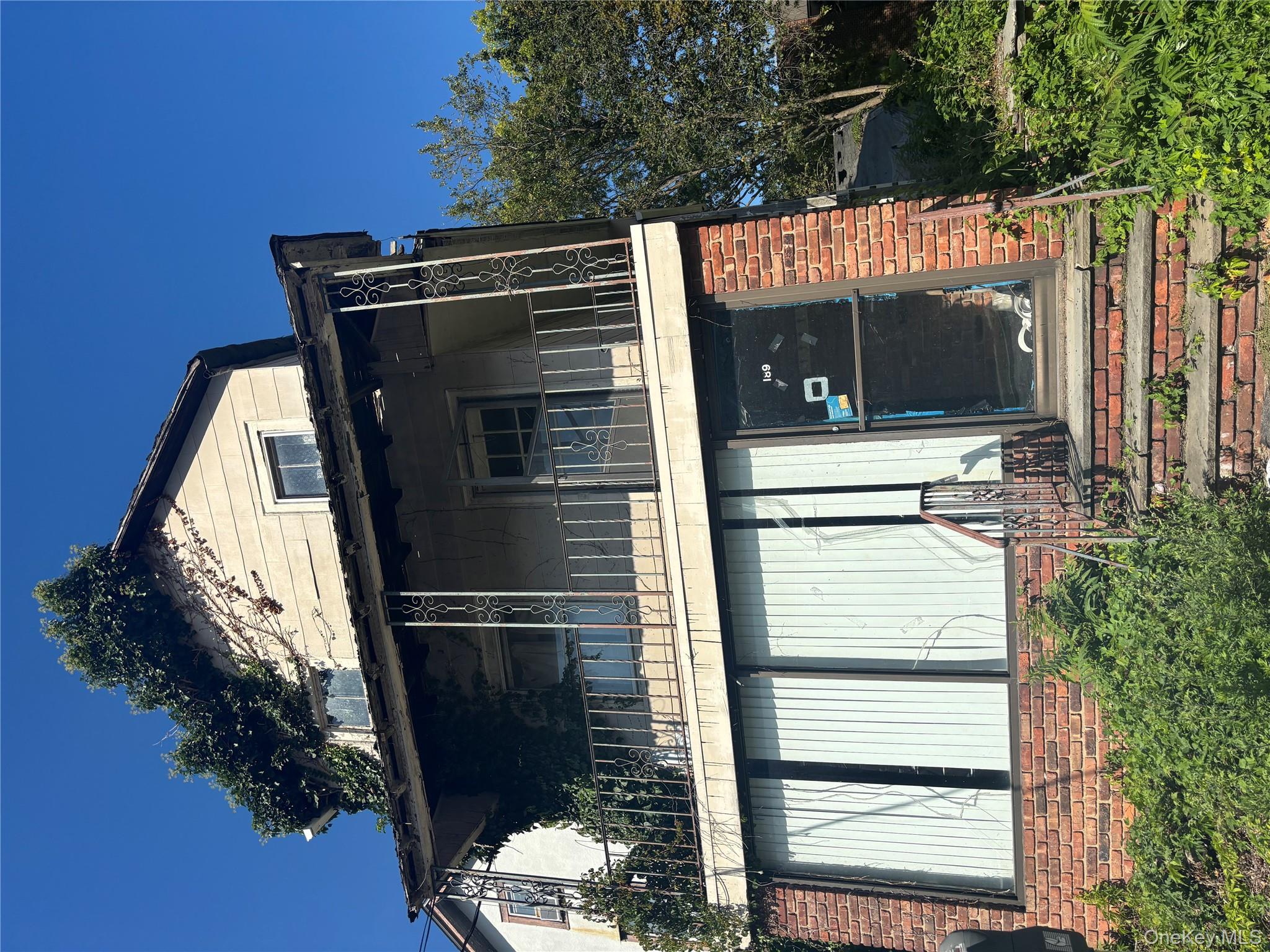 189 Brook Street, Scarsdale, NY 10583
