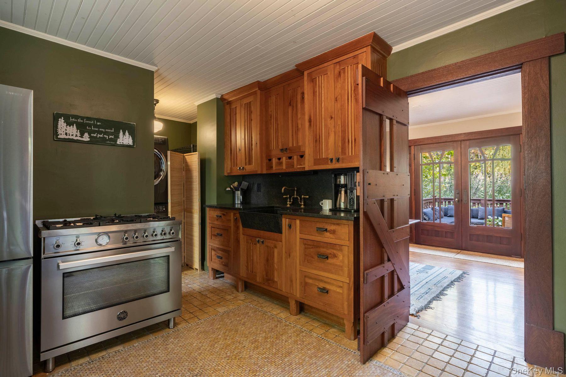 64 Lower Byrdcliffe Road, Woodstock, NY 12498