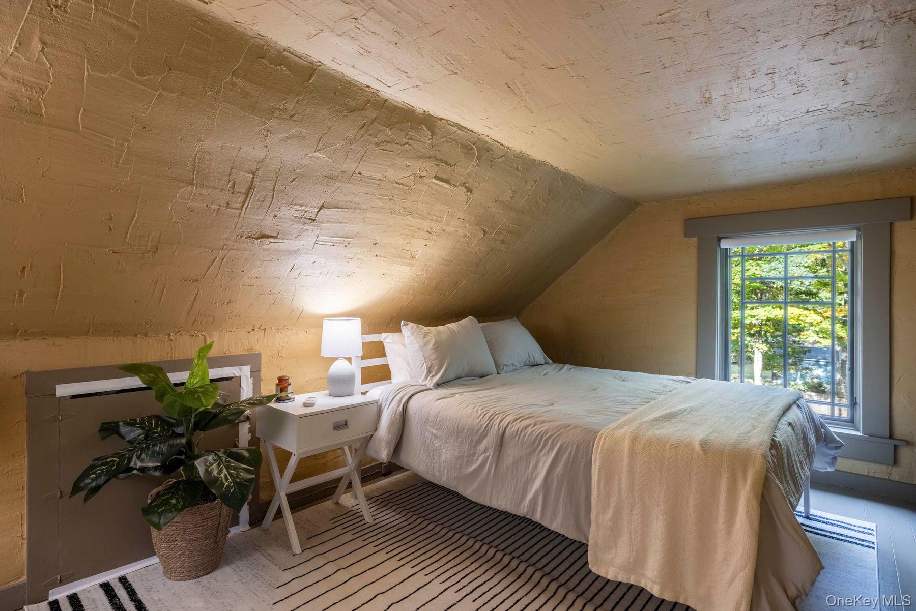 64 Lower Byrdcliffe Road, Woodstock, NY 12498