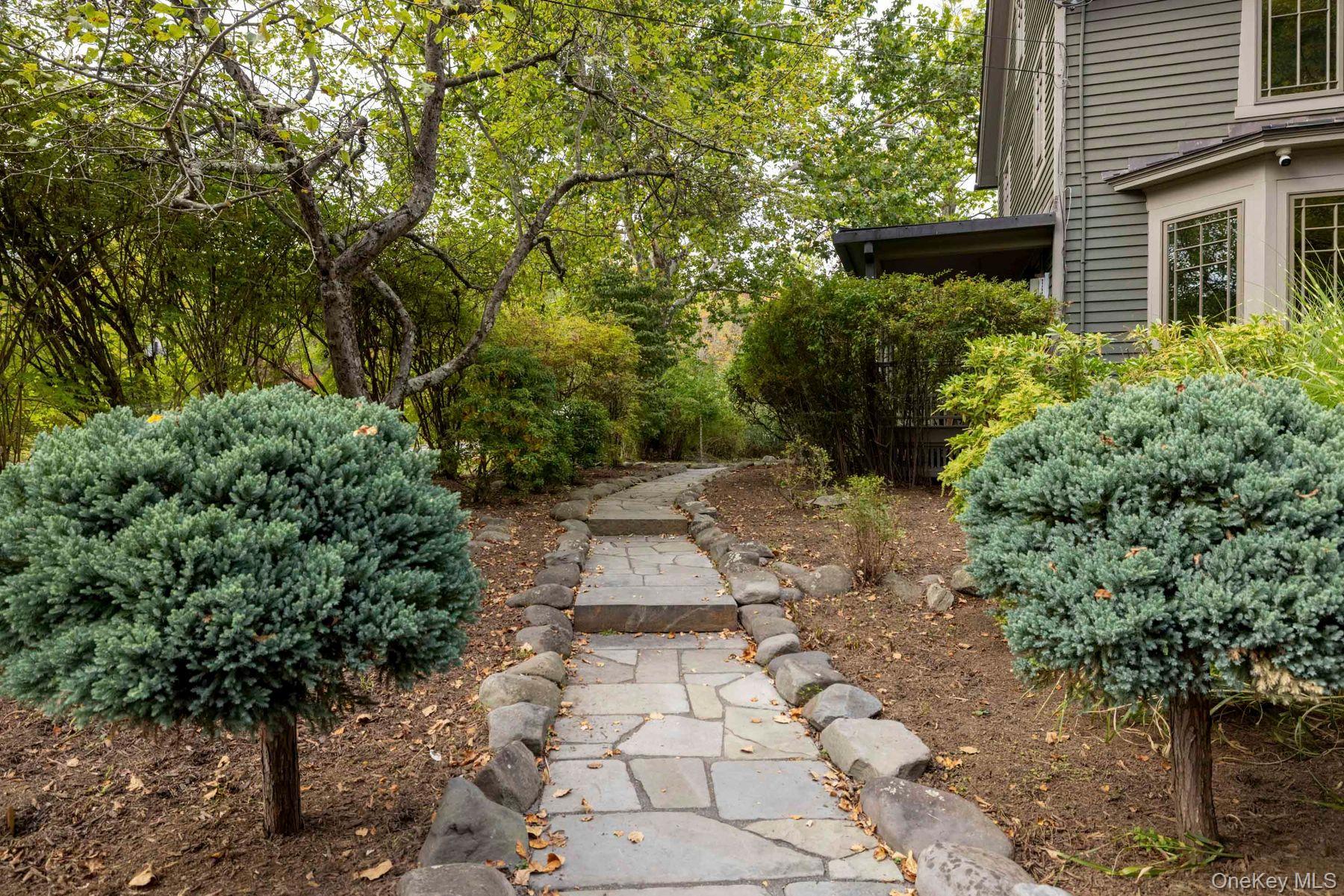 64 Lower Byrdcliffe Road, Woodstock, NY 12498