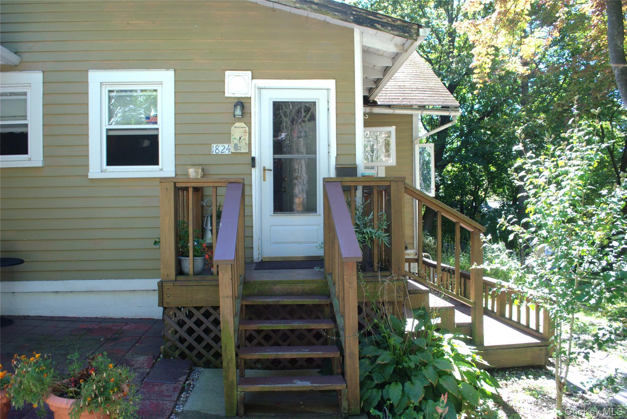 1824 Seabury Place, Peekskill, NY 10566