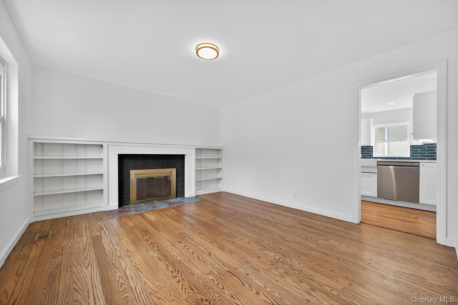 175 North Street, Locust Valley, NY 11560