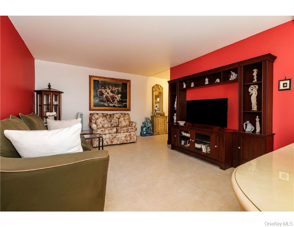 2475 W 16th St # 17G, Brooklyn, NY 11214