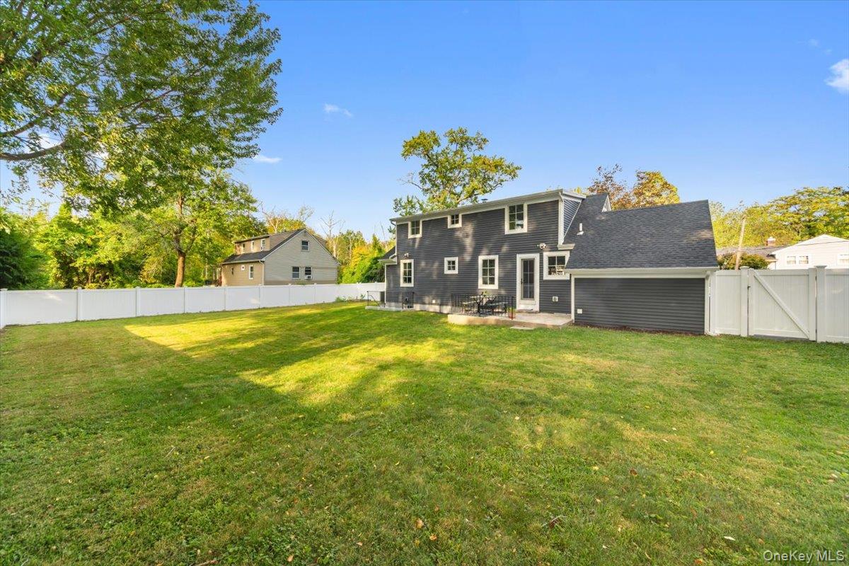 175 Edgepark Road, White Plains, NY 10603